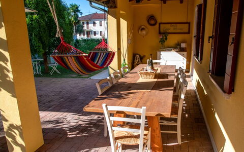 Oasi Casamaras, Brenta River, Wifi, Ac: Møbel, Bord, Træ, Indretning, Skygge, Bygning, Stol, Træ, Plante, Ejendom