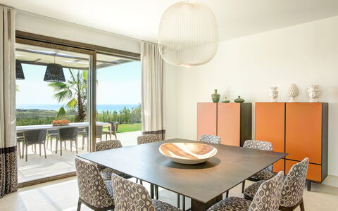 Villa Agata - Sea View | By Rocco Forte Villas: Bord, Møbel, Ejendom, Plante, Stol, Træ, Indretning, Belysning, Bygning, Etage