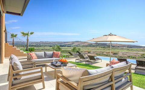 Villa Topazio - Sea View | By Rocco Forte Villas: Himmel, Plante, Ejendom, Møbel, Bygning, Azure, Badeby, Skygge, Udendørs Møbler, Indretning