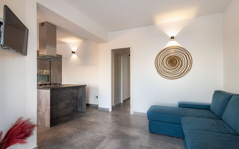 Eremita Villa Sicily: Bygning, Træ, Belysning, Arkitektur, Stue, Couch, Gulvbelægning, Hal, Komfort, Etage
