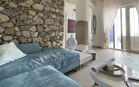 Villa Acquaro, Santa Caterina Dello Ionio, Pool, A: Møbel, Indretning, Væg, Gulvbelægning, Etage, Hjem, Loft, Couch, Stue, Værelse