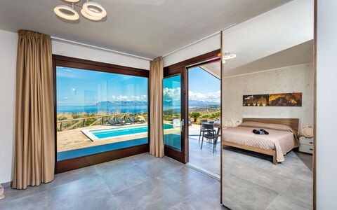 Villa Azzurra: Bygning, Møbel, Komfort, Stue, Indretning, Træ, Ejerlejlighed, Plante, Etage, Gardin