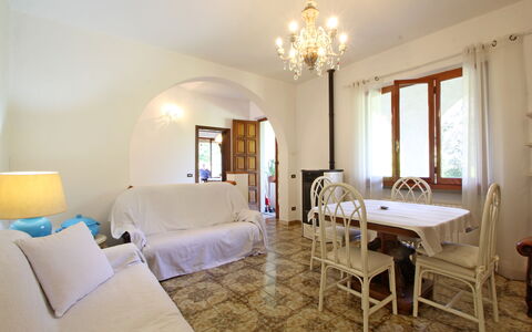 Casa Il Prato: Møbel, Ejendom, Vindue, Træ, Bord, Stol, Indretning, Etage, Gulvbelægning