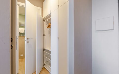 Suite Mareconero: Bygning, Træ, Dør, Etage, Gulvbelægning, Badeværelse, Hus, Hårdttræ, Loft