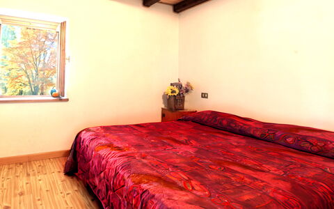 Baita a Pieve Tesino Mountain And Lake: Ejendom, Møbel, Bygning, Træ, Komfort, Bed Frame, Textile, Indretning, Arkitektur, Etage