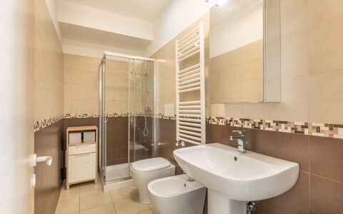 Loft San Giovanni in Gallipoli: Gulvbelægning, Etage, Indretning, Sanitærarmatur, Badeværelse, Loft, Værelse, Vvs, Håndvask, Toilet