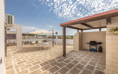 Loft San Giovanni in Gallipoli: Gulvbelægning, Etage, Kompositmateriale, Lejlighed, Skygge, Beton, Flise, Altan, Gårdsplads, Flise