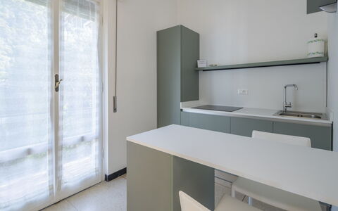 Pieve Ligure Seaside View, Wifi: Gulvbelægning, Indretning, Møbel, Countertop, Køkken, Etage, Hjem, Belysning, Loft, Cabinetry