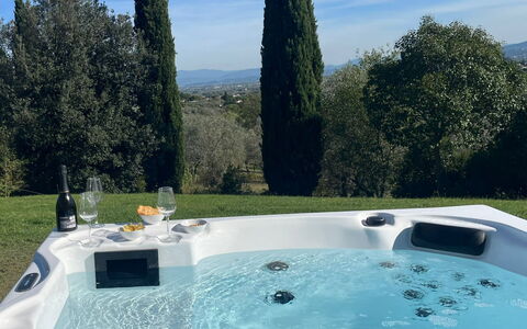 Villacolle 1, Poggio a Caiano, Hot Tub, Wifi, Ac: Svømmepøl, Sanitærarmatur, Badekar, Jacuzzi, Udvej, Water Feature, Eco Hotel, Udendørs Møbler, Stueplante