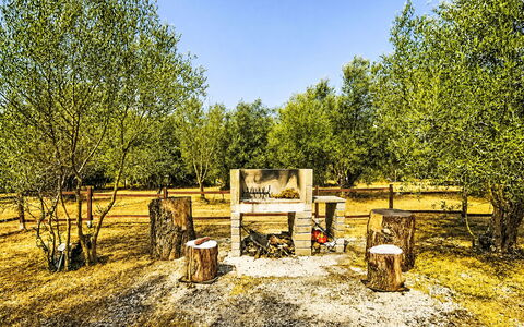 Grotta Porcina: Ketsjer Sport, Woodland, Parkere, Net, Lund