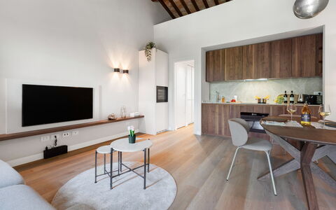 Correggiolo Spereto Apartment With Pool, Montaione: Bord, Møbel, Ejendom, Couch, Indretning, Orange, Cabinetry, Træ, Arkitektur, Bygning