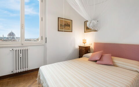 Orto Botanico Apartment With Terrace And Dome View: Møbel, Ejendom, Bygning, Komfort, Træ, Azure, Textile, Vindue, Indretning, Etage