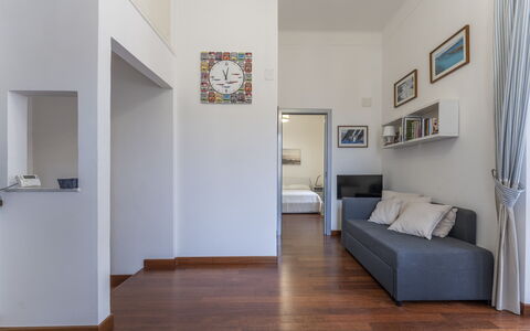Casa con Accesso Privato al Mare, Parcheggio, Bogl: Gulvbelægning, Indretning, Etage, Møbel, Træ, Værelse, Loft, Trægulve, Stue, Lejlighed
