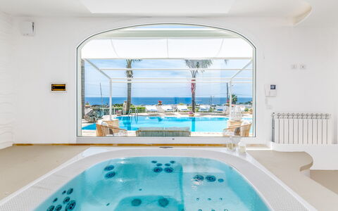 Villa Solemare: Udvej, Svømmepøl, Hotel, Villa, Stol, Ferieby, Badeby, Eco Hotel, Udendørs Møbler, Penthouselejlighed