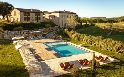 La Capanna, Borgo Campassini, Monteriggioni: Svømmepøl, Land Lot, Estate, Stuehus, Udvej, Villa, Sommerhus, Udendørs Møbler, Have, Landscaping