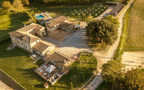La Capanna, Borgo Campassini, Monteriggioni: Boligområde, Hus, Hjem, Estate, Landskab, Almindeligt, Land Lot, Landdistrikt, Menneskelig Bosættelse, Sommerhus