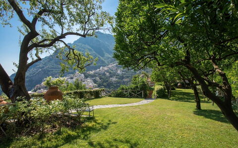 Villa Positano: Bjergrige Landskabsformer, Natur, Bjerg, Naturlige Landskab, Vegetationen, Bakke, Landskab, Highland, Hill Station, Bjergkæde