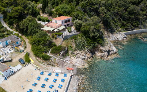 Villa Marciana: Krop Af Vand, Kyst, Coastal Og Oceaniske Landskabsformer, Kyst, Hav, Udvej, Strand, Bugt, Tropics, Ocean