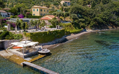 Terrazza Dell'Elba: Udvej, Kyst, Svømmepøl, Coastal Og Oceaniske Landskabsformer, Hav, Kyst, Eco Hotel, Badeby, Estate, Ferieby