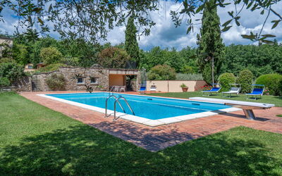 Il Villino del Collezionista with Pool in Pistoia