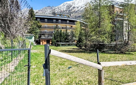 Madeski Apartment: Bjergkæde, Lærk, Alps
