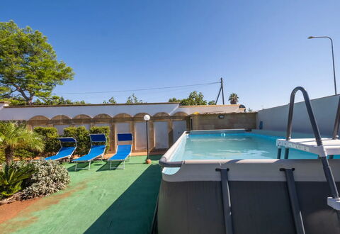 Sea Coral Apartment In Porto Cesareo: Blå, Svømmepøl, Kompositmateriale, Skygge, Udvej, Eco Hotel, Hotel, Stueplante, Udendørs Møbler