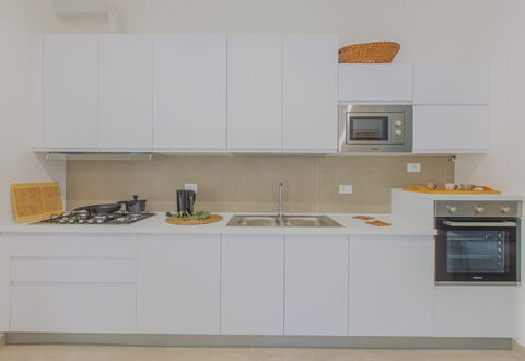 Casa Nonna Netta: Køkken, Køkken Apparat, Countertop, Større Bandage, Indretning, Træ, Cabinetry, Gulvbelægning, Komfur, Komfur