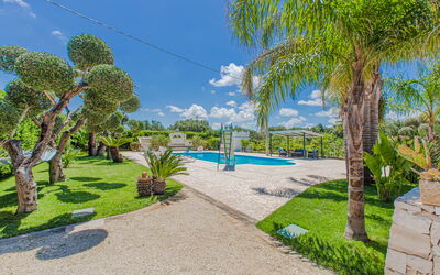 Trullo Poggio Con Piscina