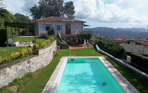 Villa Corsanico: Svømmepøl, Hus, Boligområde, Udvej, Have, Hacienda, Backyard, Eco Hotel, Estate, Stuehus