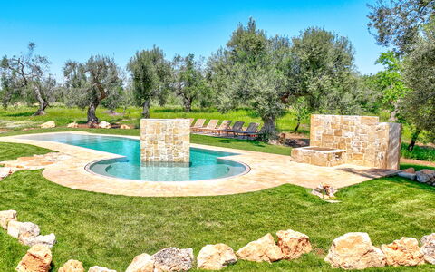 Trulli Corte Kalia, Golf & Puglia: Have, Landscaping, Water Feature, Lawn, Backyard, Gård, Svømmepøl, Skygge, Parkere, Botanisk Have