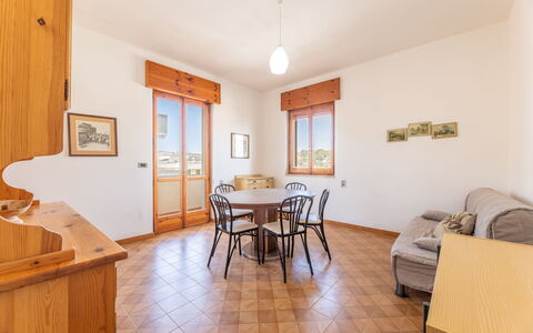 Giovanni Apartment In Gallipoli, Ac, Seaside: Etage, Lejlighed, Bejdse, Hårdttræ, Trægulve