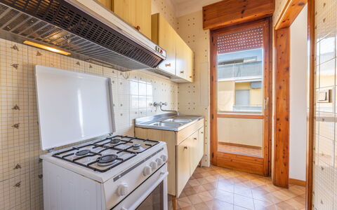 Giovanni Apartment In Gallipoli, Ac, Seaside: Væg, Træ, Lejlighed, Hjem, Værelse, Bejdse, Større Bandage, Køkken, Maling, Design