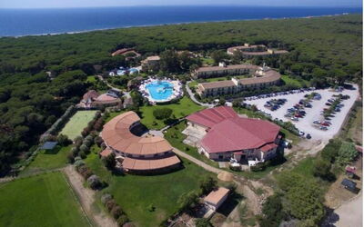 Nature & Country Resort Near The Sea