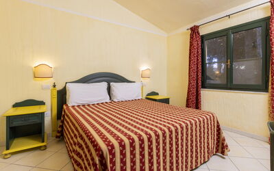 Feriebolig:&nbsp;Golden Apartment, Ac, Wifi