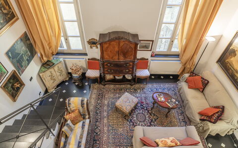 Portello Square Lux Apartment Genova: Møbel, Indretning, Væg, Træ, Gulvbelægning, Etage, Stue, Belysning, Værelse, Couch