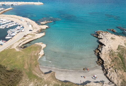 Rifugio Al Mare, Ac, Wifi, San Foca: Blå, Vand, Vandressourcer, Krop Af Vand, Kyst, Coastal Og Oceaniske Landskabsformer, Strand, Kyst, Hav, Rots