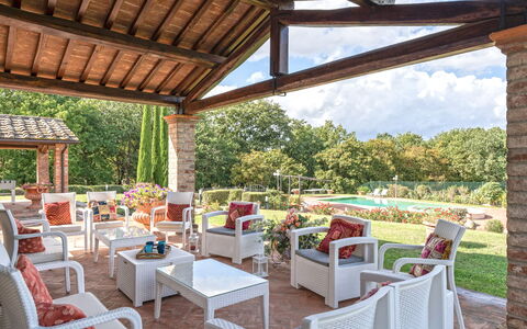 Dimora Di Castroncello: Udvej, Møbel, Estate, Stol, Have, Udendørs Møbler, Eco Hotel, Gårdhave, Hacienda, Landscaping
