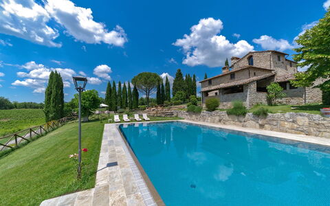 La Dimora del Chianti Dimora: Stunning Tuscan Vill: Blå, Svømmepøl, Estate, Villa, Hacienda, Landscaping, Stuehus, Mansion, Eco Hotel, Gårdsplads