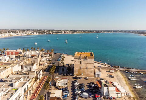 Villetta Sogno Di Mare In Porto Cesareo: Himmel, Krop Af Vand, Vandvej, Kyst, Sommer, Coastal Og Oceaniske Landskabsformer, Hav, Kanal, Strand, Turistattraktion