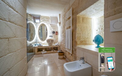 Feriebolig:&nbsp;Maiorca Deluxe Room with Bath Tub - Borgo Bianco