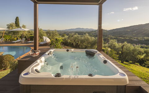 Villa Alessia Luxury: Badekar, Sanitærarmatur, Fritid, Svømmepøl, Udvej, Jacuzzi, Eco Hotel, Stueplante, Design