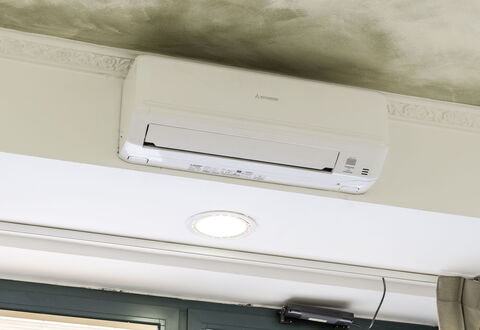 La Rondine Apartment: Husholdningsapparat, Elektronisk Apparat, Stue, Lille Apparat, Stueplante, Lampe