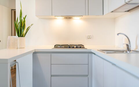 Santo Stefano Raro Rooms Collection: Køkken, Countertop, Køkken Apparat, Indretning, Cabinetry, Større Bandage, Komfur, Gulvbelægning, Husholdningsapparat, Loft