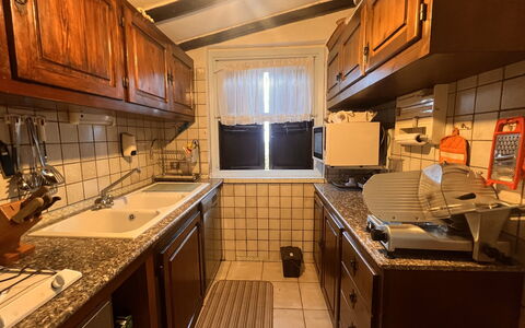Villetta Oasi Belvedere, Budoni, Wifi, Ac: Køkken, Countertop, Større Bandage, Cabinetry, Træ, Gulvbelægning, Indretning, Køkken Apparat, Møbel, Etage