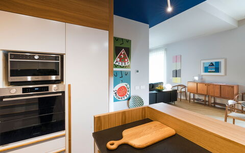Il Monumento: Indretning, Møbel, Træ, Køkken, Gulvbelægning, Loft, Belysning, Etage, Countertop, Værelse