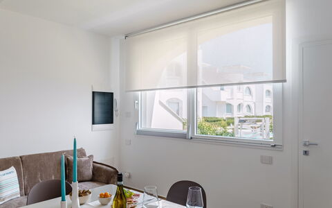 Perla Costa Conero: Indretning, Vinduet Dækker, Møbel, Lejlighed, Vindue Behandling, Værelse, Glas, Loft, Stol, Stue