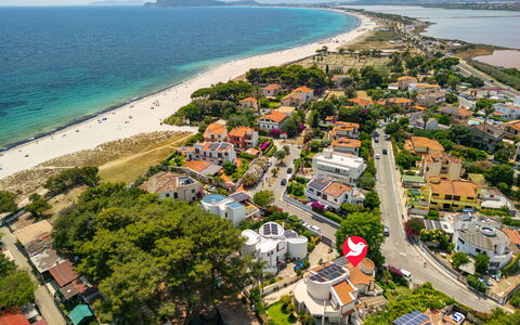 Villa al Mare: Daytime, Bygning, Vindue, Facade, Lejlighed, Urban Design, Ejerlejlighed, Blandet Brug