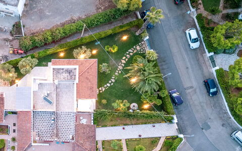 Villa Azzurra Monticelli: Boligområde, Fugleperspektiv, Kvarter, Landskab, Hus, Have, Hjem, Landscaping, Luftfotografering, Forstad