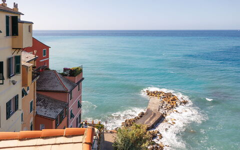 Newly Renovated Ocean View Flat: Blå, Vand, Krop Af Vand, Kyst, Horisont, Hav, Coastal Og Oceaniske Landskabsformer, Ocean, Kyst, Strand