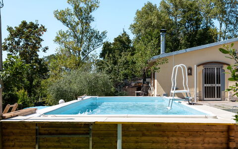 La Pineta Holiday Homes: Svømmepøl, Kompositmateriale, Fritid, Udendørs Møbler, Udvej, Skygge, Backyard, Eco Hotel, Water Feature
